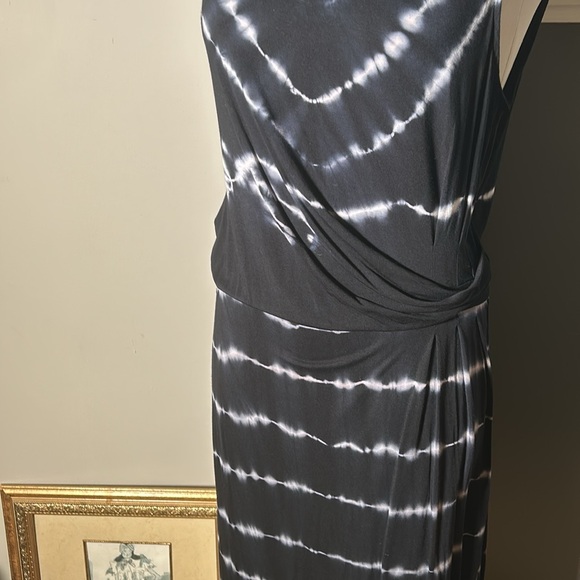 Neutral Tiedye Dress with Knot - Picture 2 of 2